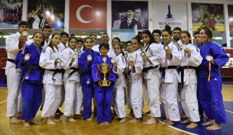 17 MADALYALIK “ZAFER”