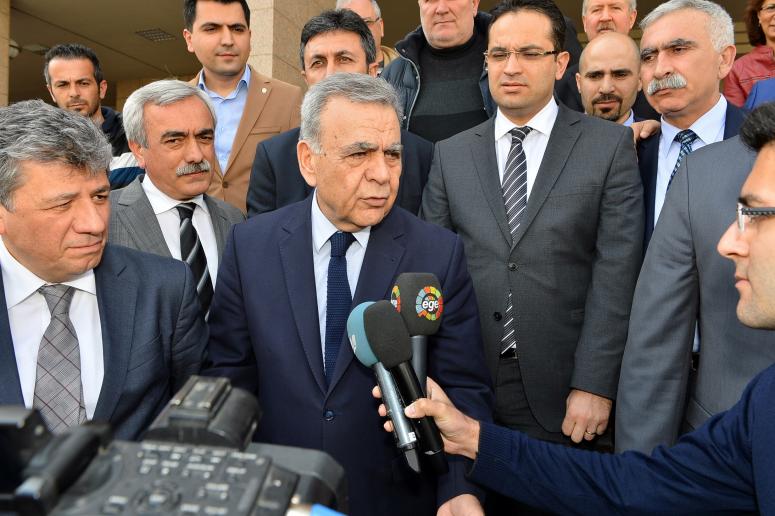 YİNE ERTELENDİ!