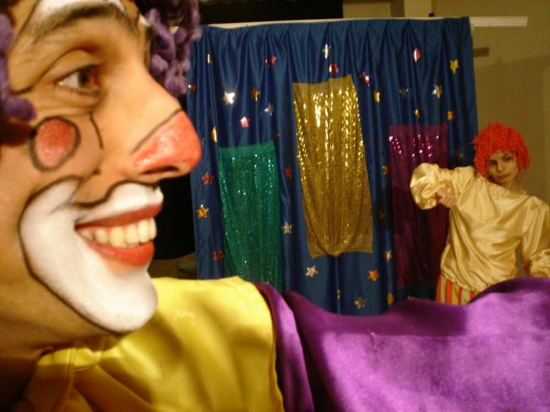 HER YAŞ İÇİN TİYATRO