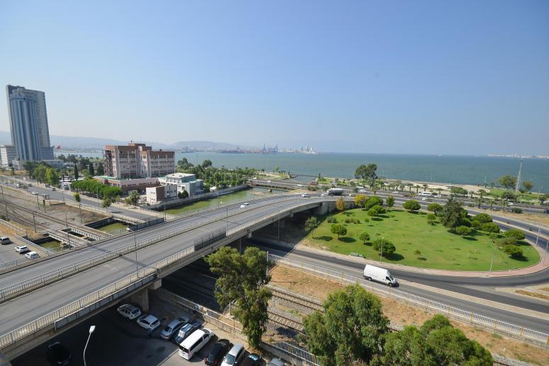 ADNAN KAHVECİ KÖPRÜLÜ KAVŞAĞI İÇİN YENİ TRAFİK DÜZENİ