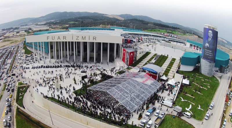 BÜYÜKŞEHİR BELEDİYESİ, 2015'TE YATIRIM REKORU KIRDI