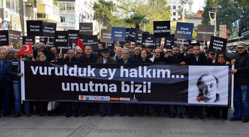 UĞUR MUMCU'YU UNUTMADIK