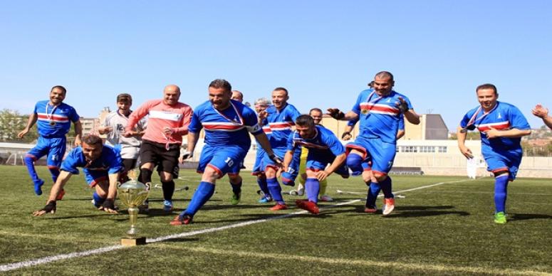 BÜYÜKŞEHIR FIRTINASI