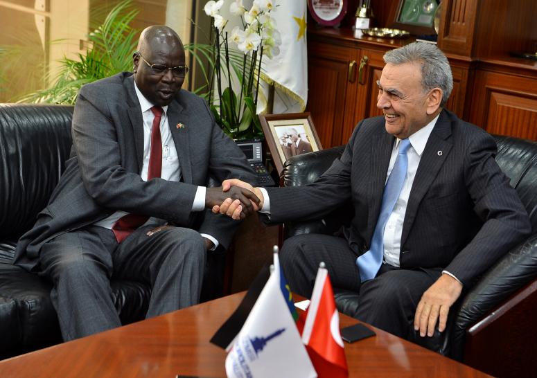 Başkan Kocaoğlu, Güney Sudan Büyükelçisi’ni ağırladı “DOĞRU ADRESTESİNİZ”