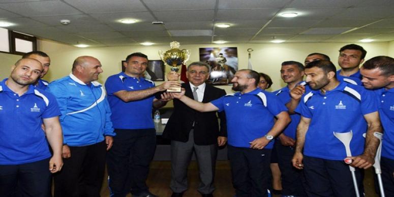 İZMİR’İN GURURU OLDULAR