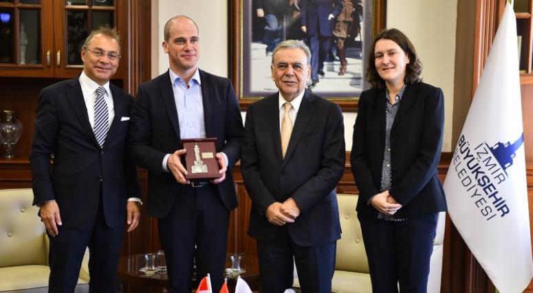 KOCAOĞLU: 'BARIŞA GİDEN YOL, GEÇMİŞTEKİ HATALARDA SAKLI'