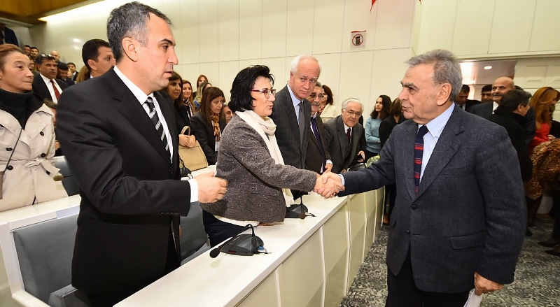 BAŞKAN KOCAOĞLU'NDAN 2015'E DUYGUSAL VEDA