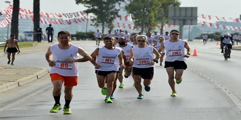 19 MAYIS İÇİN KOŞTULAR