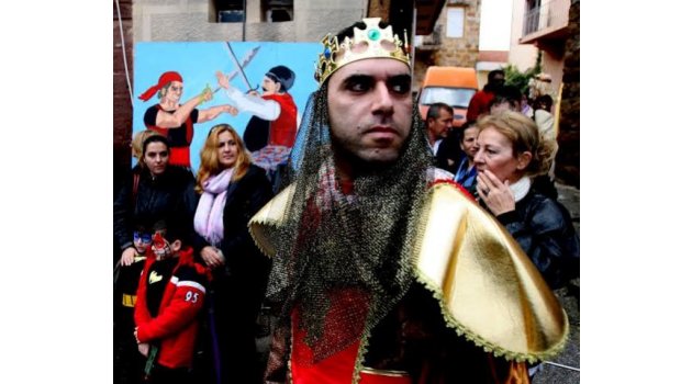 SAKIZ'DA KARNAVAL ZAMANI