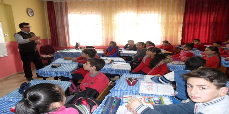 BORNOVA BELEDİYESİ, AFET BİLİNCİ EĞİTİMİ VERİYOR