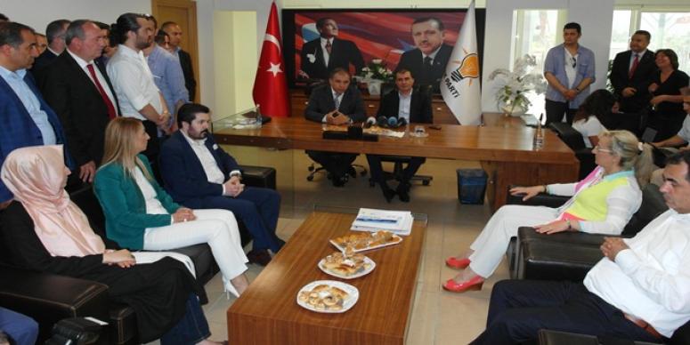 BAKAN ÇELİK: '' KİM DİYORSA OYLAR ÇALINACAK YALAN SÖYLÜYORLAR''