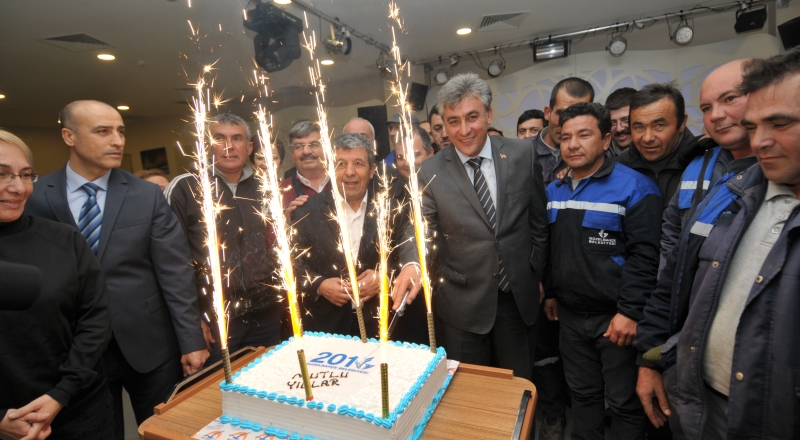 GÜZELBAHÇE'DE YENİ YIL KUTLAMASI