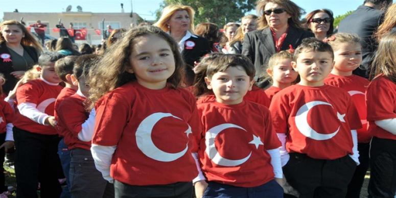 GÜZELBAHÇE'DE CUMHURİYET COŞKUSU