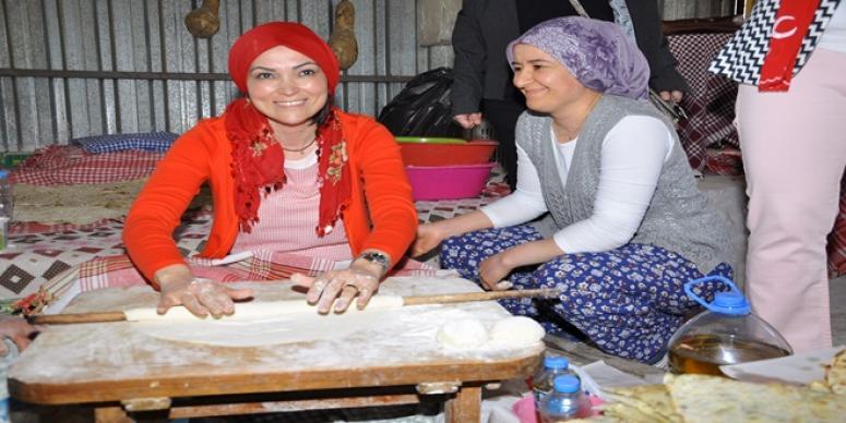 SENEM KILIÇ BİT PAZARINI GEZDİ