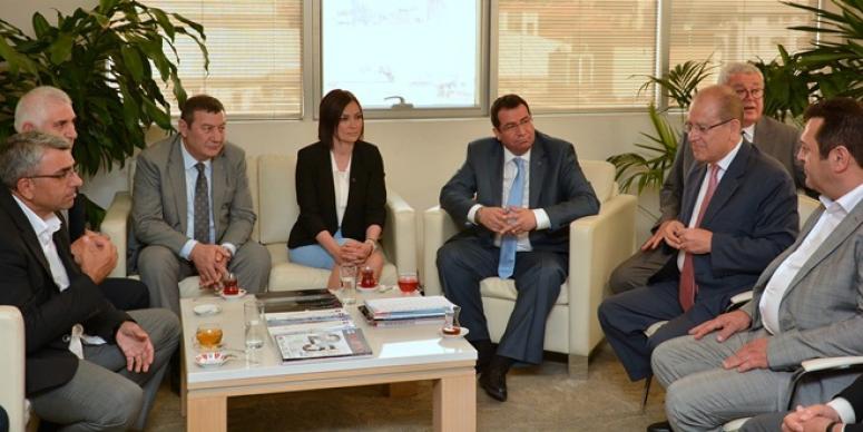 SENEM KILIÇ, HEM ÜRETİCİYLE HEM DE SANAYİCİYLE BULUŞTU