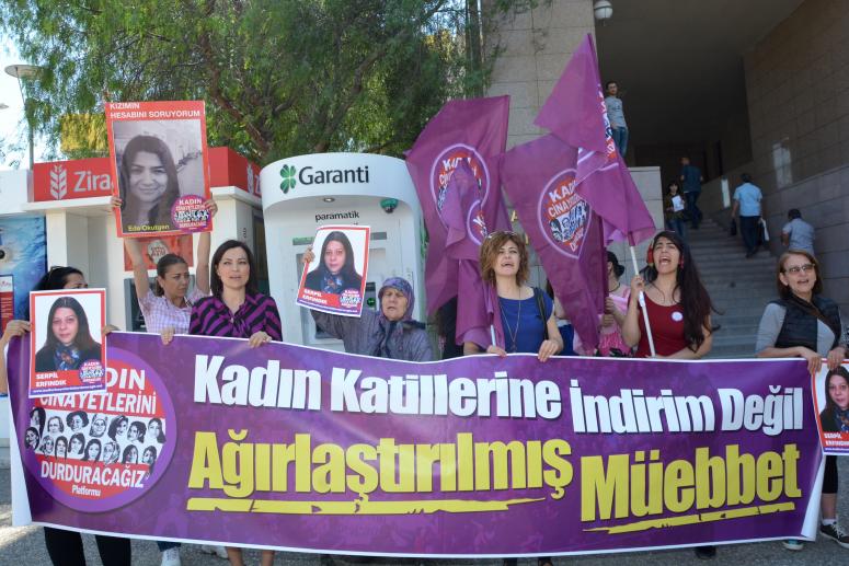SENEM KILIÇ'TAN KADIN CİNAYETİ EYLEMİNE DESTEK