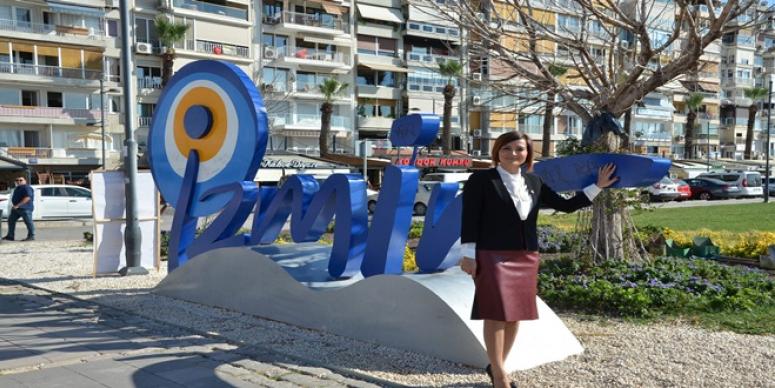 SENEM KILIÇ: “BİRİZ, BİZİZ, HEP BERABERİZ VE BÖYLE ÇOK GÜZELİZ”
