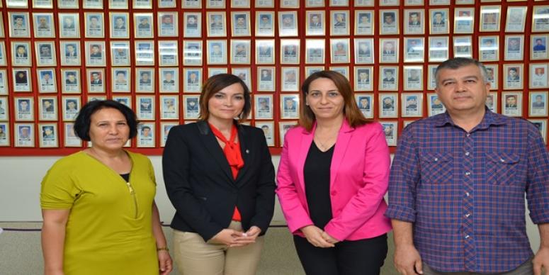 SENEM KILIÇ: “MİLLET SEÇİMİ DEĞİL, MEMLEKETİN GELECEĞİNİ DÜŞÜNÜYOR”