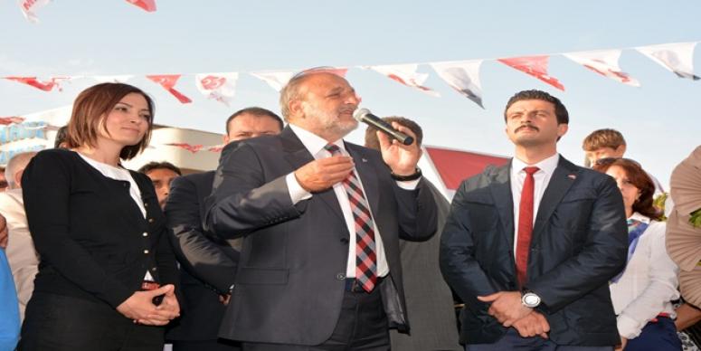 SENEM KILIÇ'TAN GÜZELBAHÇE’DE GÖVDE GÖSTERİSİ
