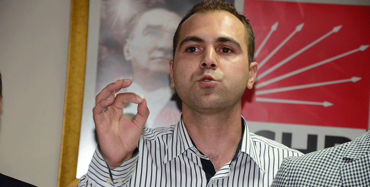 CHP İZMİR GENÇLİĞİ’NDE SARIKÜSE İSYANI!