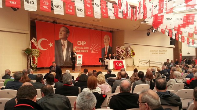 KARŞIYAKA'DA BiR ACAYİP KONGRE!