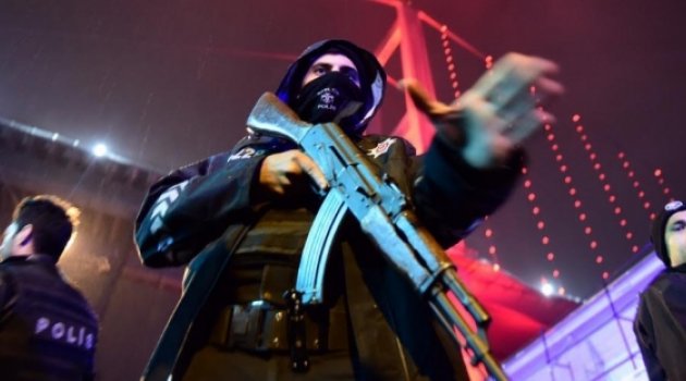Sözcü Yazarı: Reina Katliamını Yapan Kişi Polis Olabilir