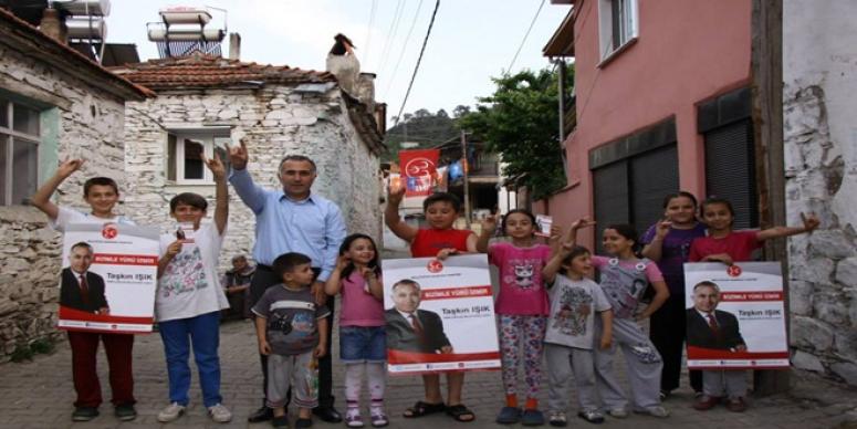 MHP’Lİ IŞIK SABAH 05:00’TE HAYVAN PAZARI ESNAFI İLE BULUŞTU