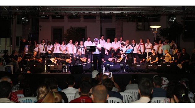 TÜRK HALK MÜZİĞİ KOROSU URLALILARLA BULUŞTU