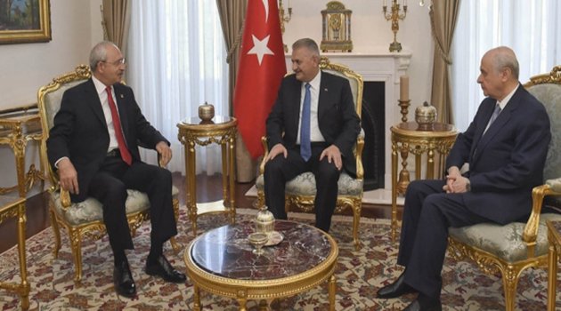 Üçlü Zirvede İdamı Kim Anlatsın Tartışması