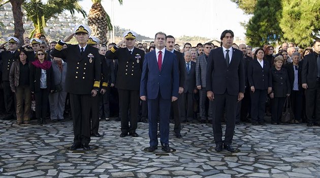 Ulu Önderimiz Atatürk Foça'da Anılıyor