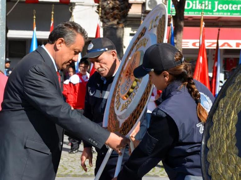 DİKİLİ'DE 92. YIL COŞKUSU