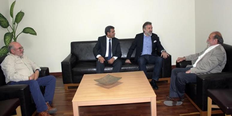 HDP'Lİ KÜRKÇÜ GÖZTEPE SPOR KULÜBÜ’NE ZİYARET ETTİ