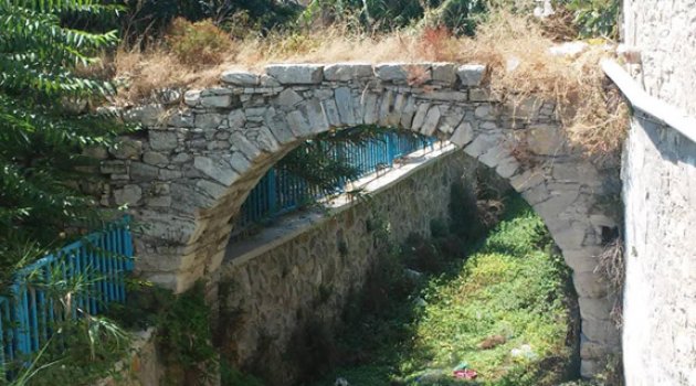 Urla'da Taş Köprüler Restore Edilecek