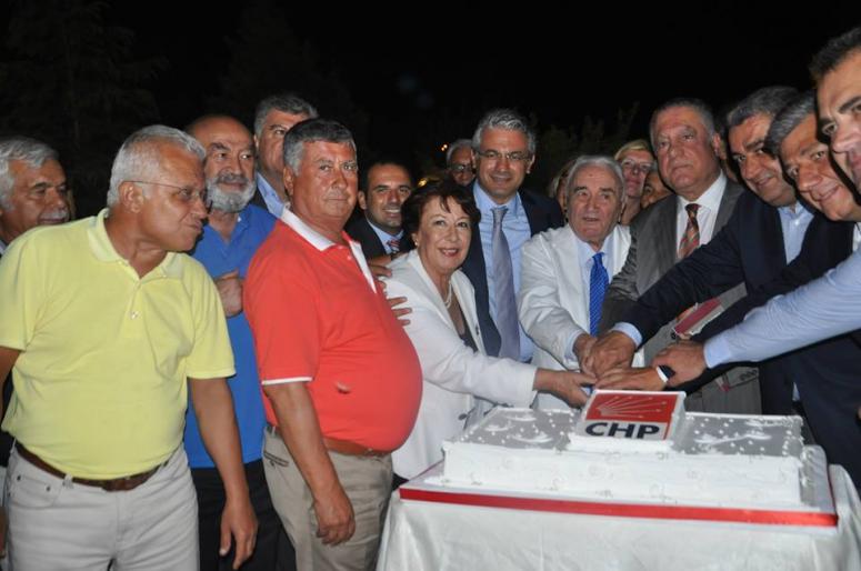 Sedat Akman’a vefa gecesi