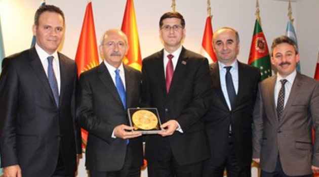 Yalçın Akdoğan Kılıçdaroğlu’nu Bu Fotoğrafla Vurdu