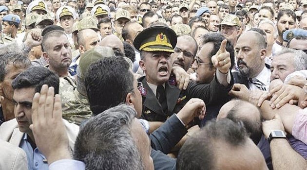 Yarbay Mehmet Alkan da TSK'dan İhraç Edildi