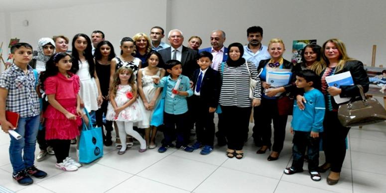ÇOCUKLAR YETENEKLERİYLE BÜYÜLEDİ