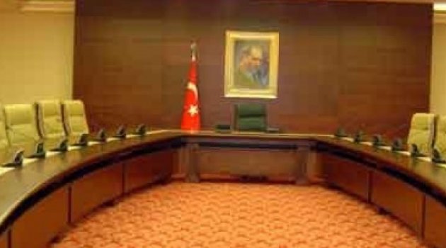 YENİ HÜKÜMETTE KİMLER YER ALACAK?