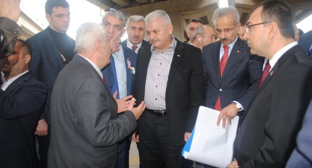 YILDIRIM, ÜÇKUYULAR PAZARYERİ ESNAFIYLA BİR ARAYA GELDİ