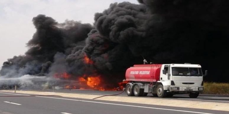 YOLCU OTOBÜSÜ TANKERLE ÇARPIŞTI 2 ÖLÜ 13 YARALI