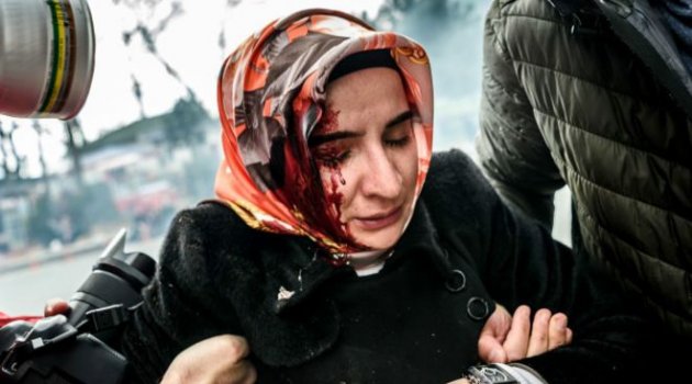 Zaman gazetesi önünde ikinci polis müdahalesi