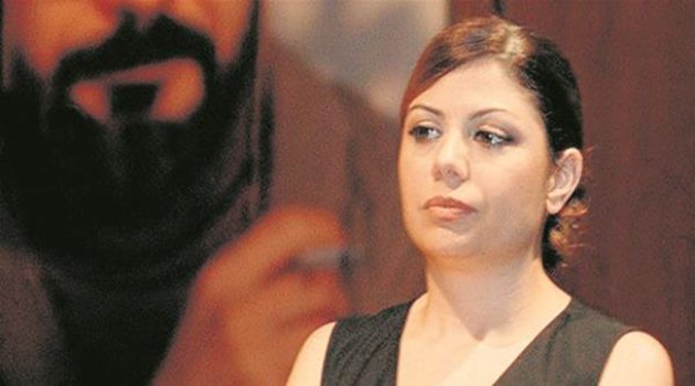 Zeynep Altıok’tan O Müdüre Sert Tepki!