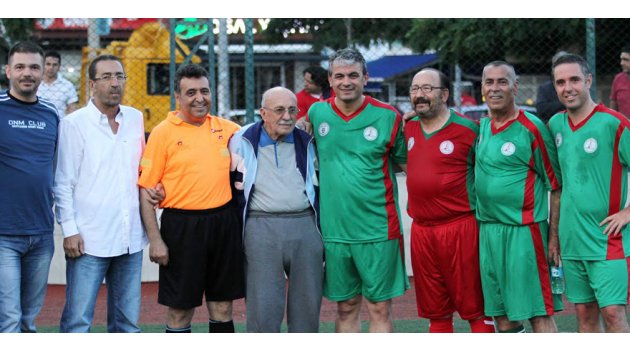 Zübeyde Hanım Anısına Sahaya Çıkacaklar