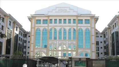 Antalya Büyükşehir Belediyesi'ne operasyon: 6 gözaltı