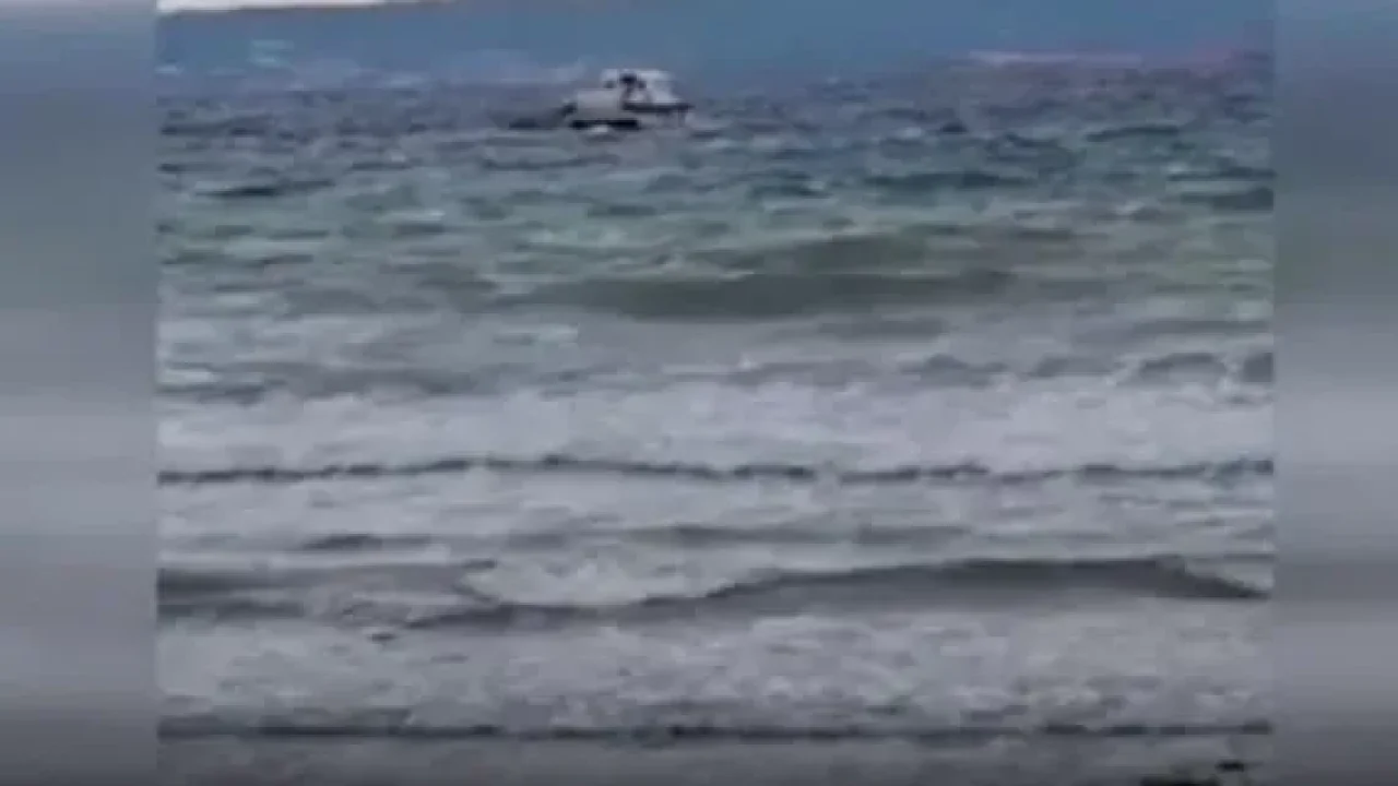 Çanakkale&#039;de can pazarı! Balıkçı teknesi battı: Can kayıplar var