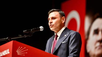 CHP İstanbul 39. Olağan İl Kongresi: Özgür Çelik'ten kayyum Gürsel Tekin'e tepki