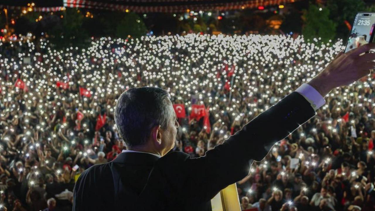 CHP'den Eskişehir'de kritik miting: Gündemde nadir toprak elementleri var... 'Dün FETÖ ne istediyse vermişti bugün Trump ne isterse veriyor'