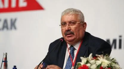 CHP'den Özel'i hedef alan MHP'li Yalçın'a yanıt: 'Siyasetteki kalibren, övündüğün namlu çapından da küçük'
