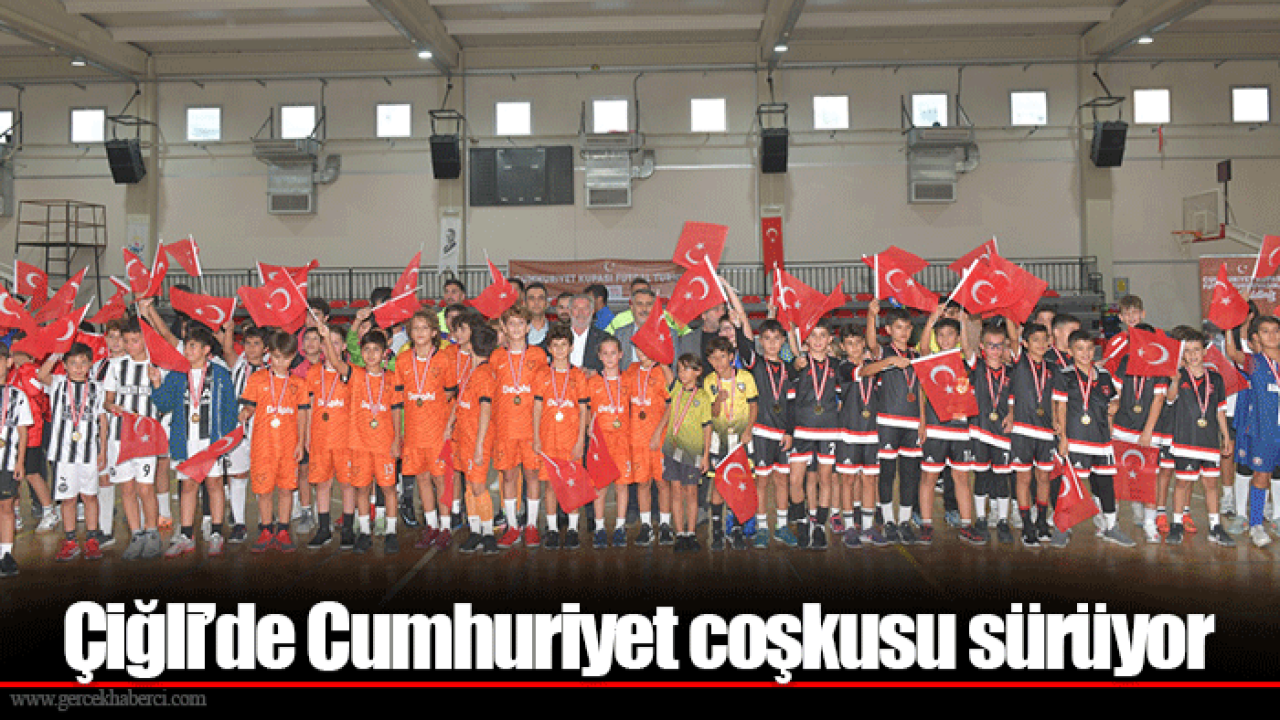 Çiğli’de Cumhuriyet coşkusu sürüyor