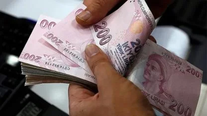 Hazine’den yeni vergi hamlesi: O meslekler ek harç bedeli ödeyecek